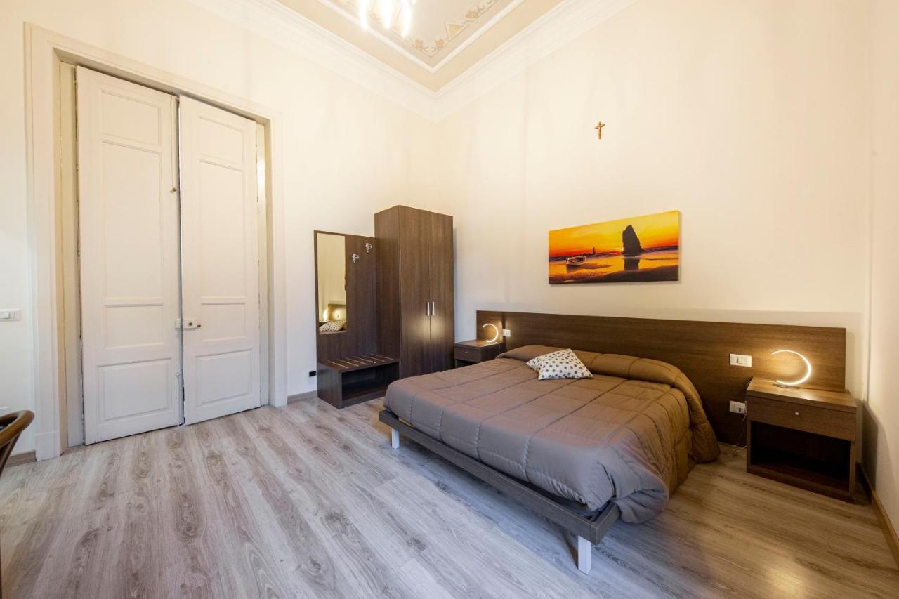 B&B Ambitious Catánia Buitenkant foto
